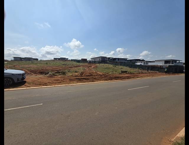 539M² VACANT LAND FOR SALE IN SIBAYA PRECINCT